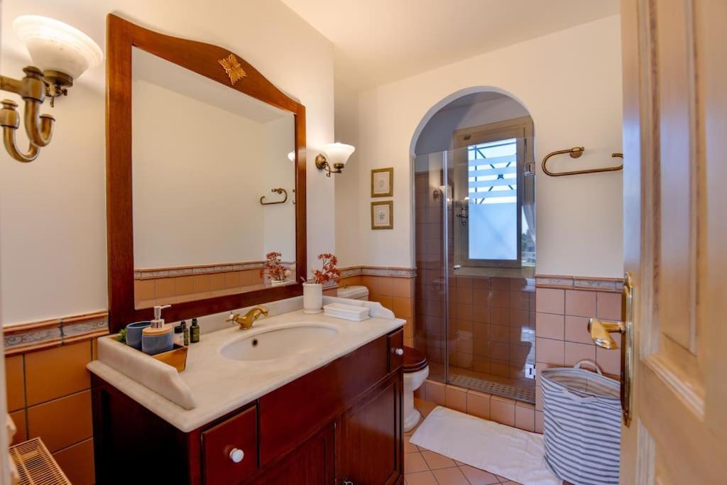 Villa Elmar Aegina Bagian luar foto